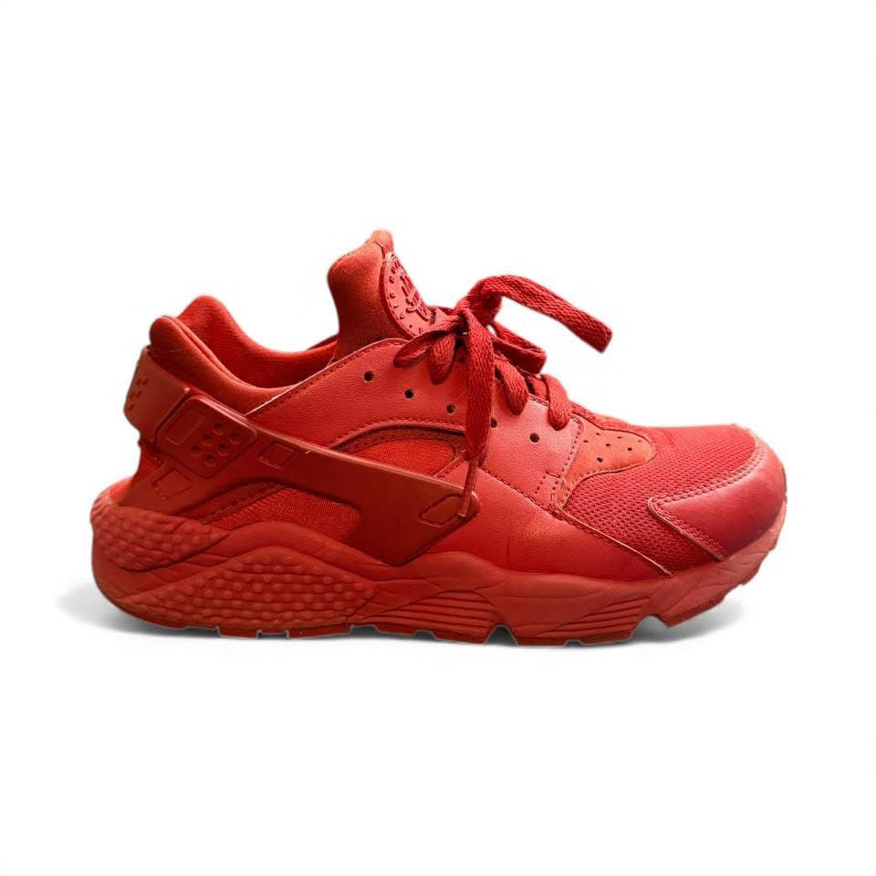 NIKE HUARACHE RED SNEAKERS
SZ 8.5
