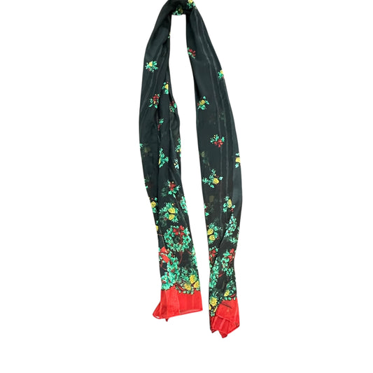 BLACK CHRISTMAS WREATHS SCARF 39