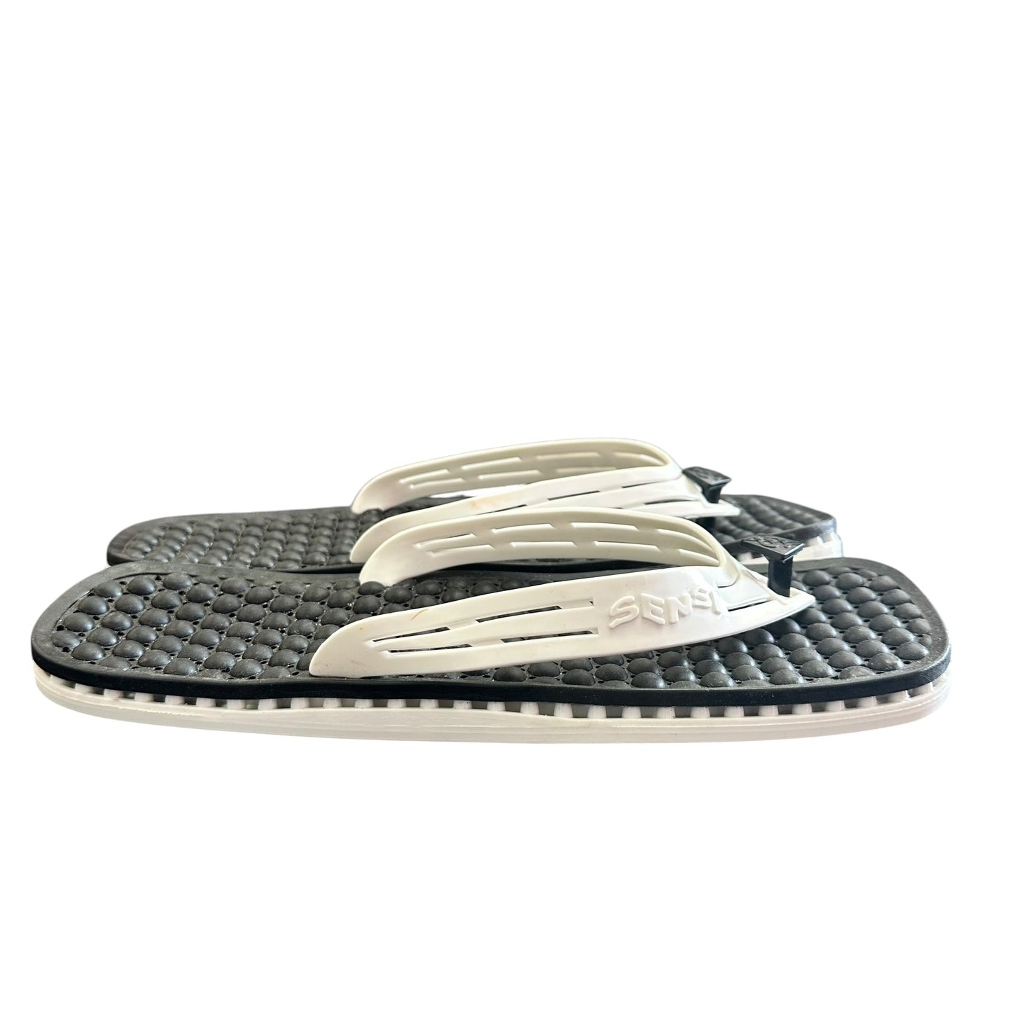 SENSI WHITE THONG SANDALS 82 SZ 11/12