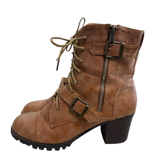 BAMBOO BAXTER CHUNKY HEEL BOOTIES TAN 100 SZ 10