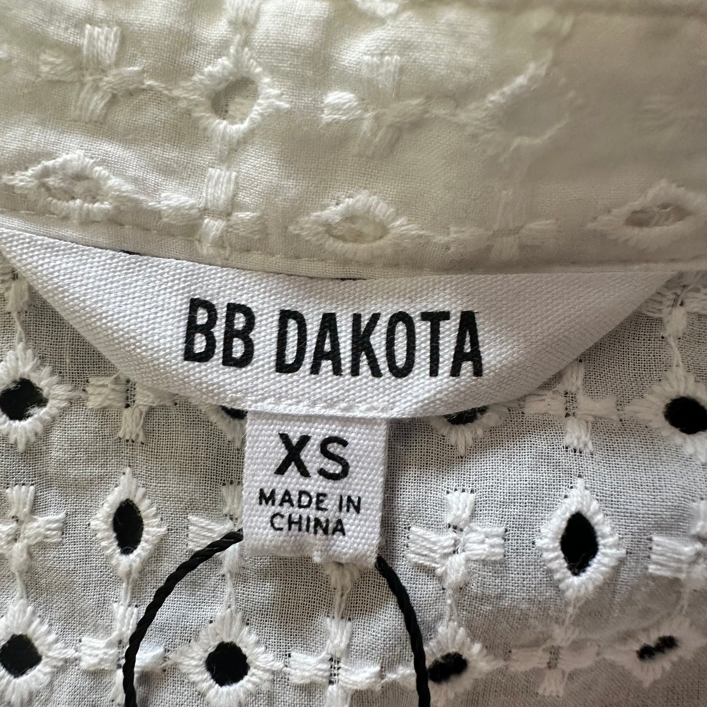 BB DAKOTA WHITE EYELET LACE DRESS 100 XS