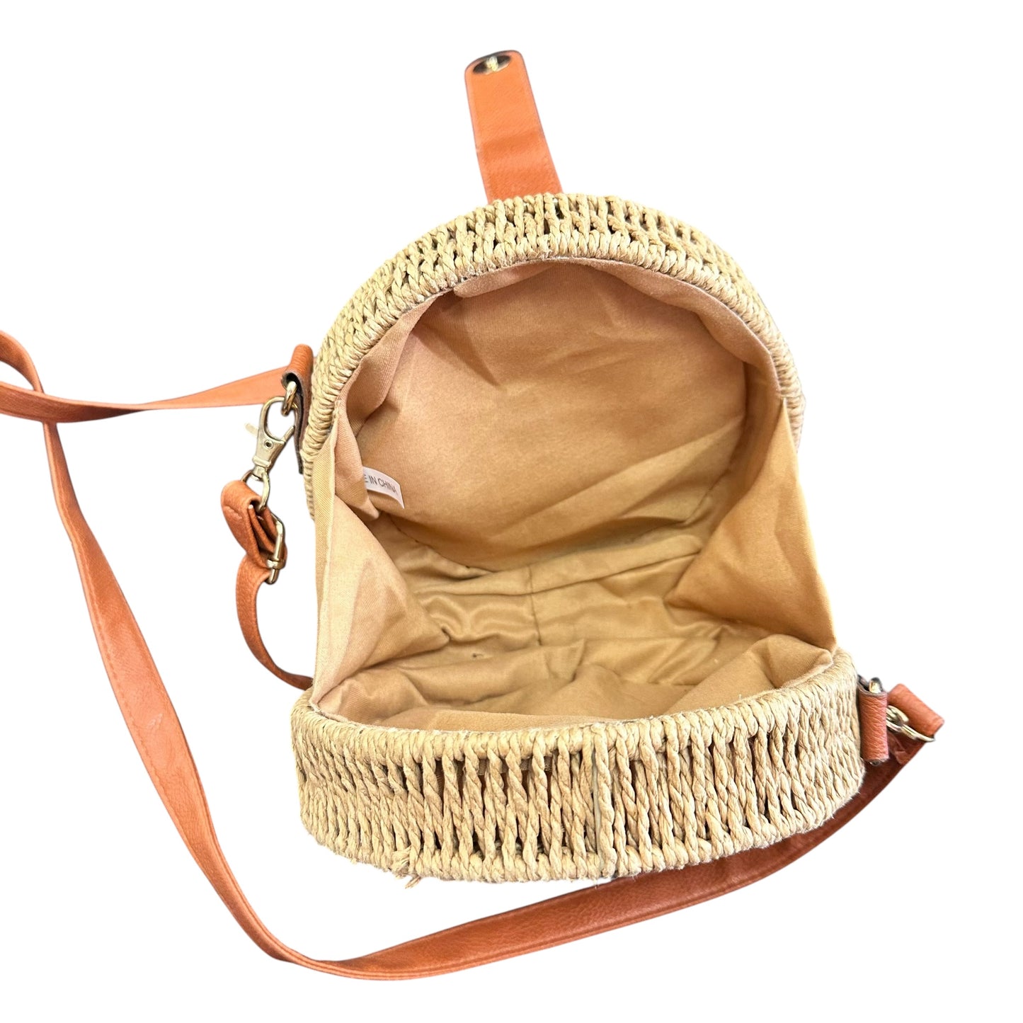 ROUND WICKER CROSSBODY PURSE 84 GUC