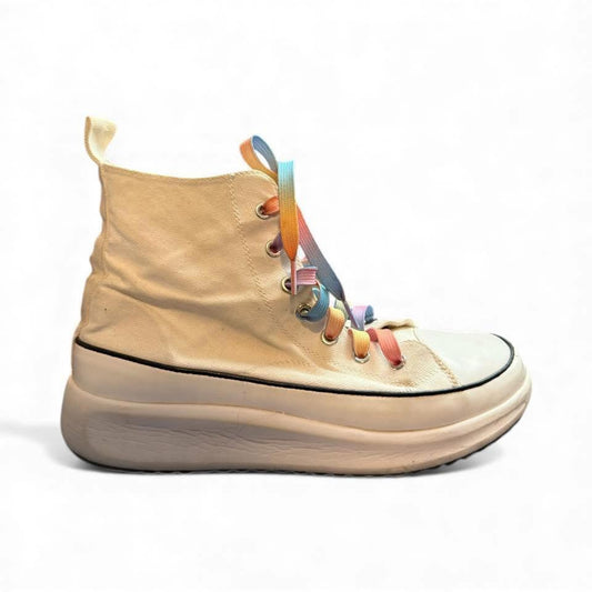 SUGAR WHITE HIGH TOPS
(COULD USE A WASH) SZ 9
