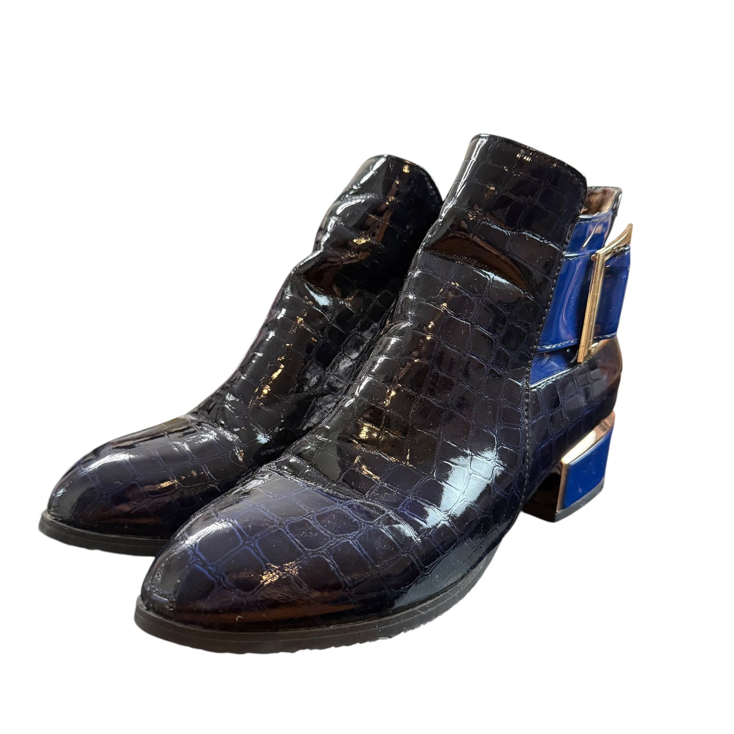NAVY PATENT LEATHER EMBOSSED ANKLE BOOTIES 218 SZ 40/9