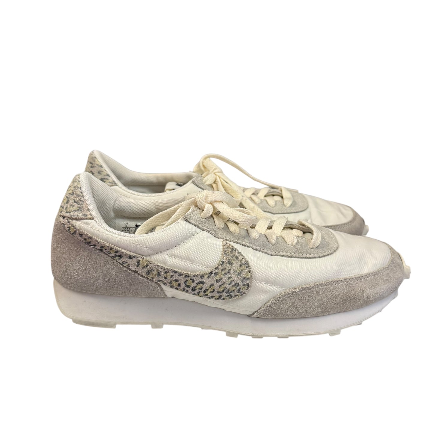 NIKE DAYBREAK SE SNEAKERS WHITE LEOPARD PRINT 100 SZ 9