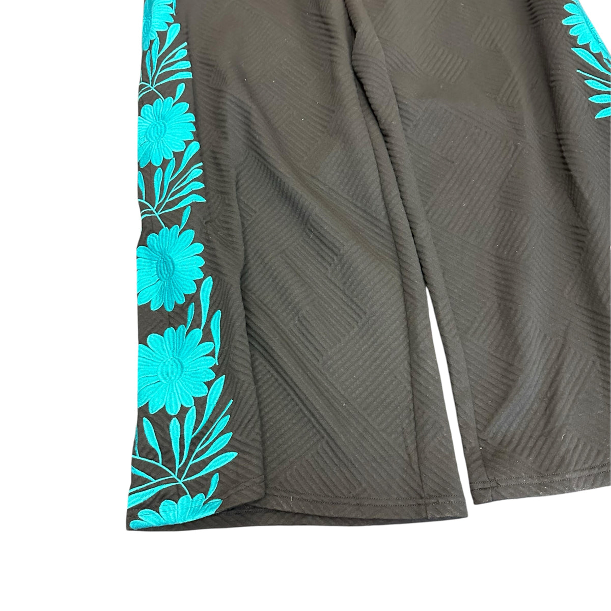 LAYERZ CLOTHING BLACK TEXTURED TURQUOISE EMBROIDERED SET NWT 298 XL