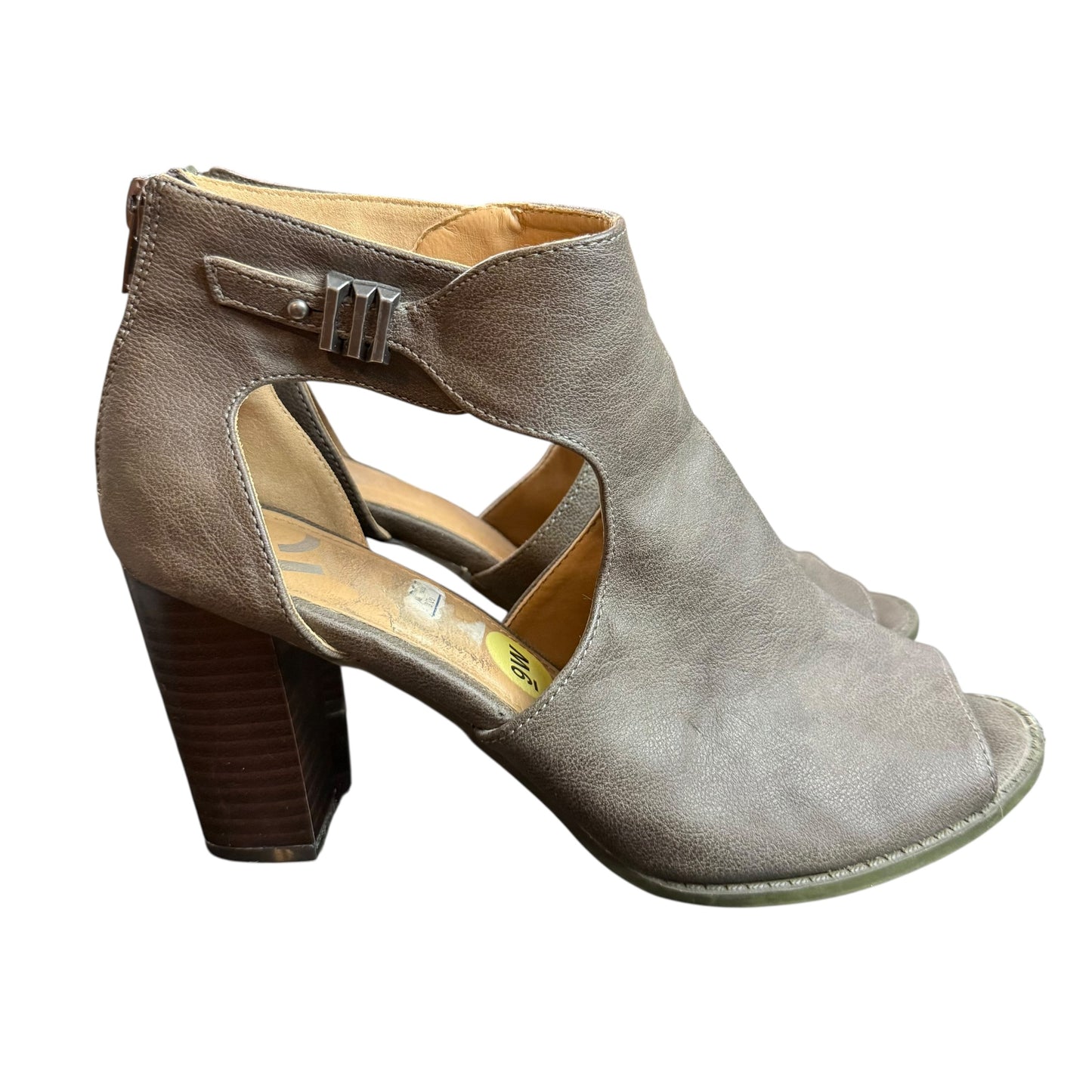 REPORT BELLE PEEP TOE CUT OUT BOOTIES TAUPE 220 9 WIDE