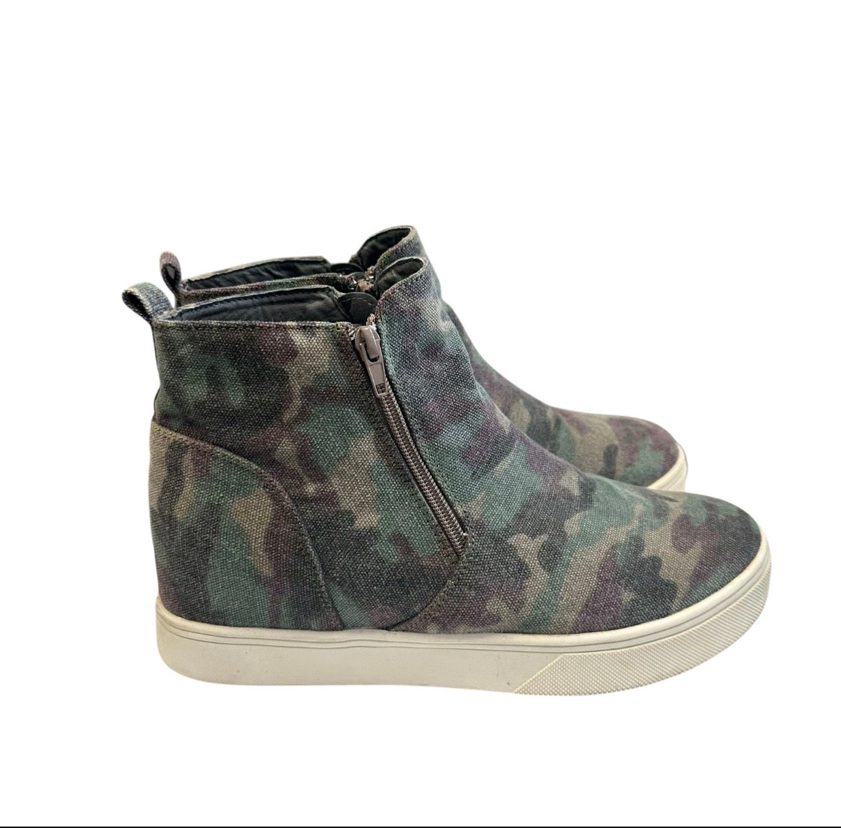 BOUTIQUE BY CORKYS WOMENS FASHION SNEAKERS GREEN CAMO HIGH TOP ZIPPER SZ 10