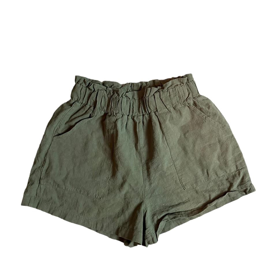 SHEIN GREEN SHORTS  MEDIUM