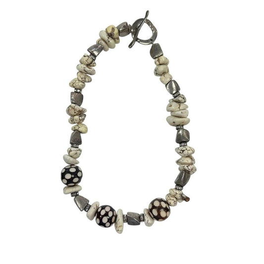 WHITE STONE NECKLACE 200