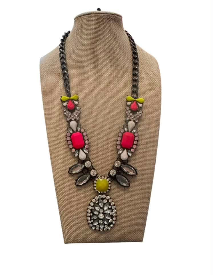 GUN METAL GRAY NEON STONE NECKLACE 143