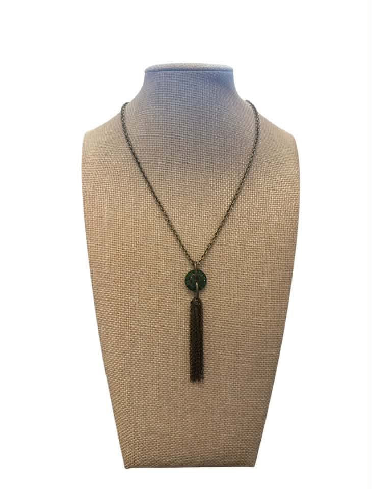 GOLD CHAINLINK NECKLACE GREEN RHINESTONE PENDANT TASSEL 143