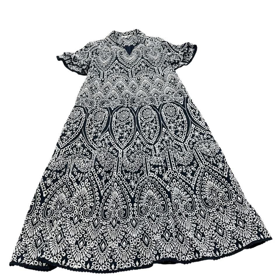 CHICOS NAVY EMBROIDERED DRESS 228 Sz 6