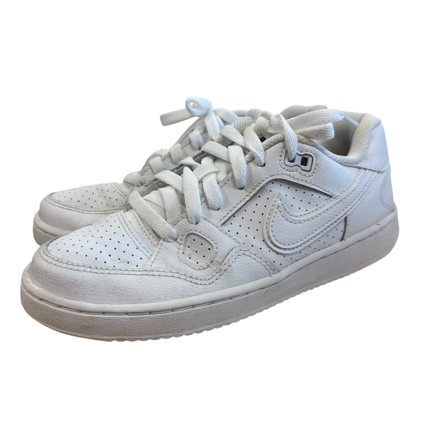 WHITE NIKE AIR FORCES LOW TOP - 5.5Y/7.5W - 158