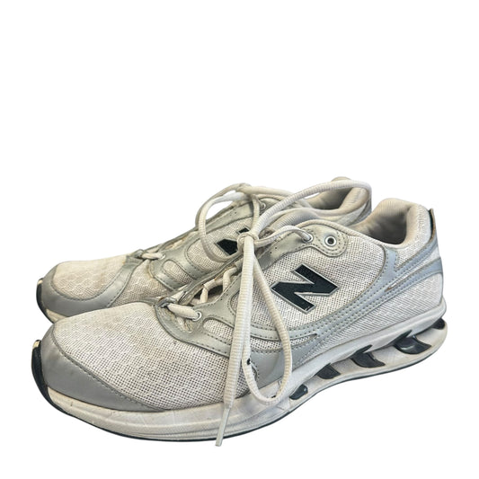 NEW BALANCE 800 SNEAKERS Sz 9 GUC