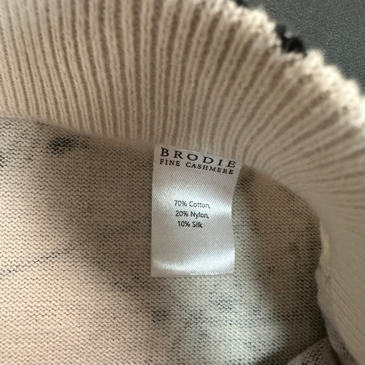WHISPER BY BRODIE TIE DYE KNIT SET SILK BLEND 38 MEDIUM