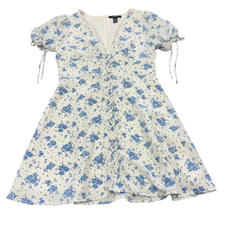 F21 WHITE BLUE FLORAL DRESS 219 MEDIUM