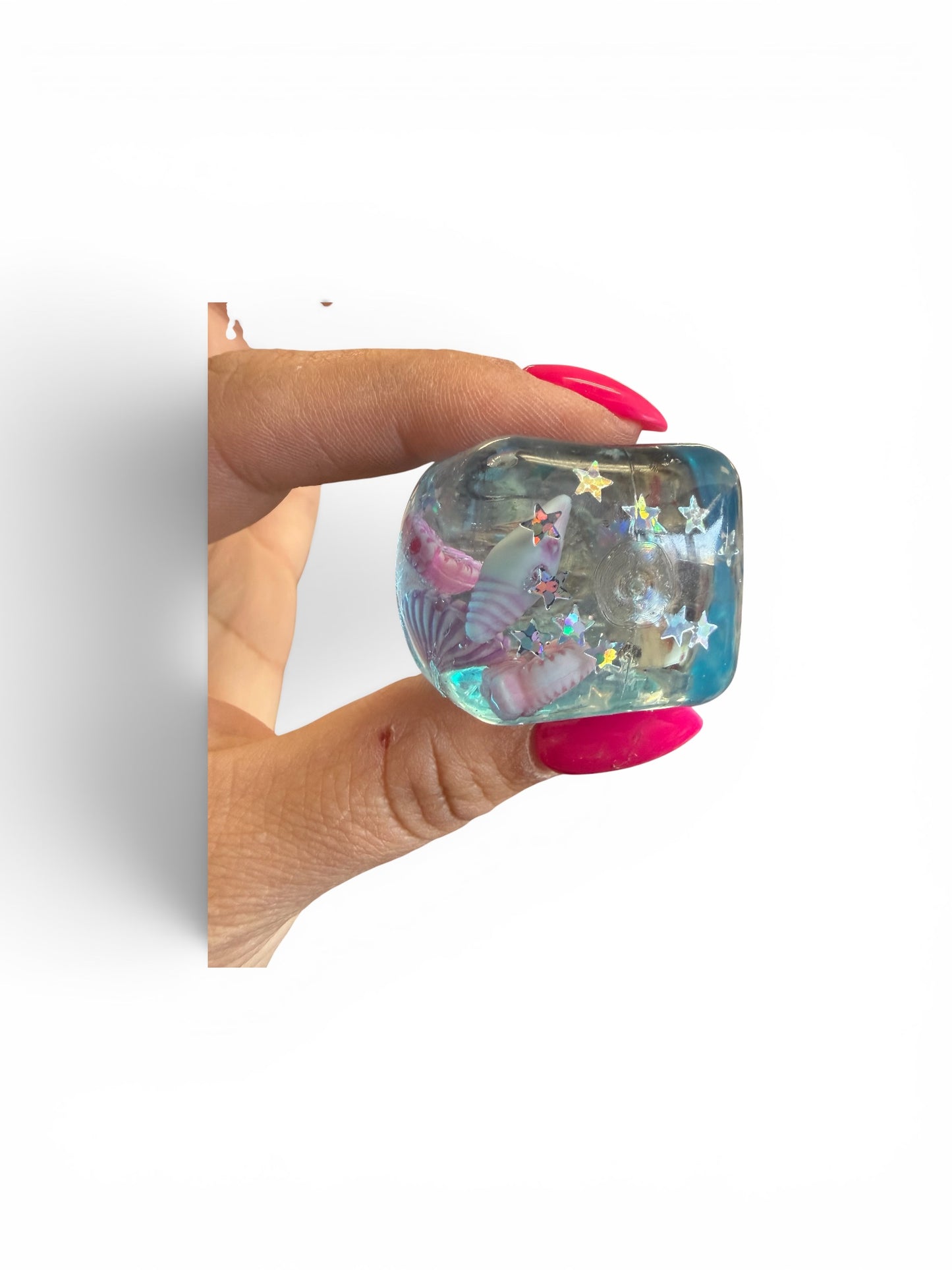 ICE CUBES W SEASHELLS COLORS CHOSEN AT RANDOM