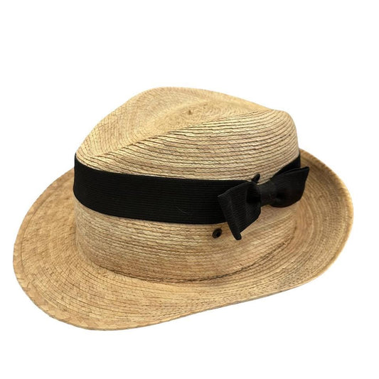 STRAW HAT W BLACK RIBBON 62
