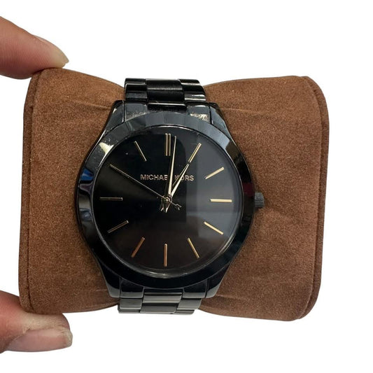 MICHAEL KORS WATCH 27 COMES W BOX & EXTRA LINKS