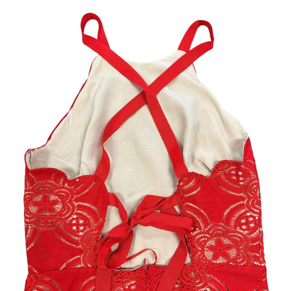 ENDLESS ROSE RED LACE DRESS 25 SMALL