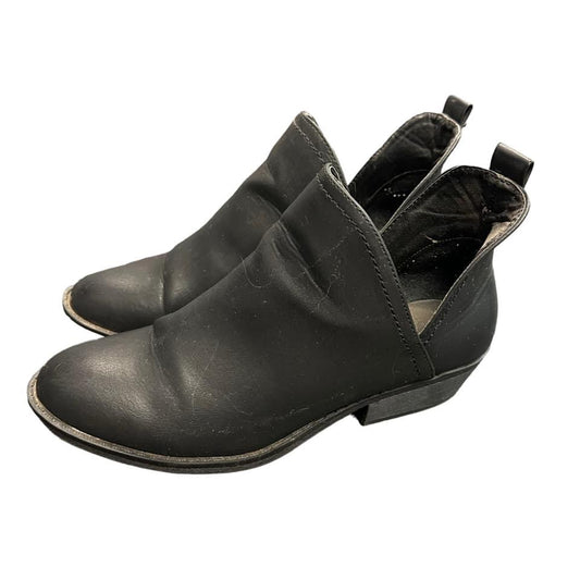 UNIVERSAL THREADS BLACK BOOTIES - 98 SZ 8 $12.99