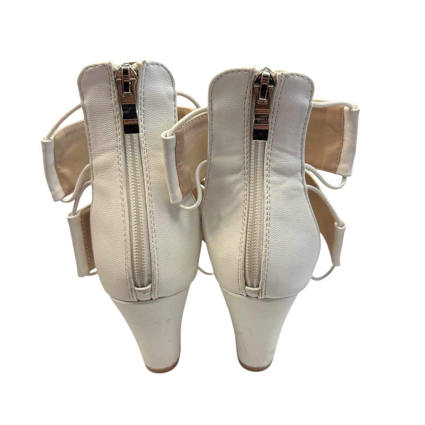 ANN CREEK VEGAN LEATHER WHITE HEELS 220 Sz 9