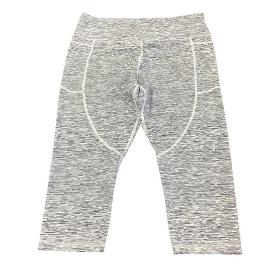 ZYIA ACTIVE BLACK WHITE CAPRIS Sz 16-18