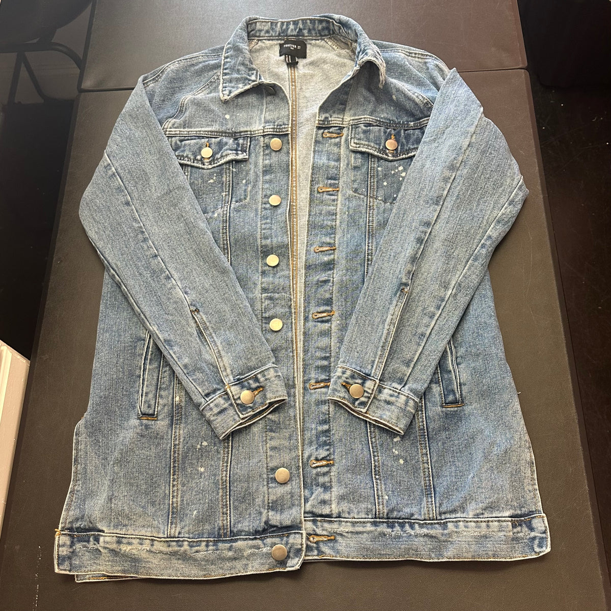 FOREVER 21 MEN BLUE DENIM DISTRESSED JACKET 72 MEDIUM