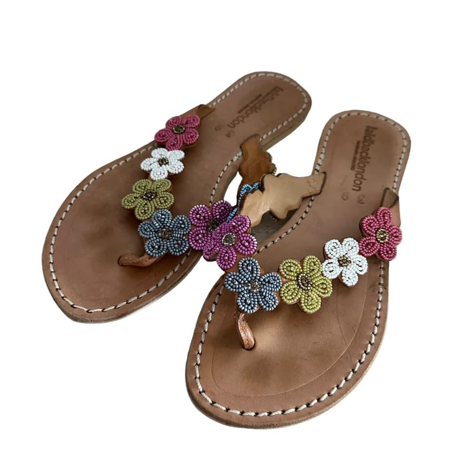 LAIDBACK LONDON FLORAL SANDALS  SZ 8 $29.99