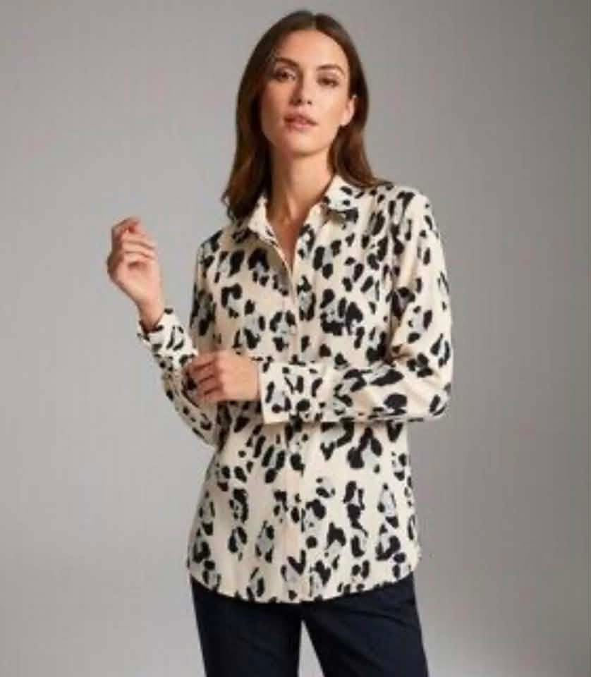 LAFAYETTE 148 BEIGE ANIMAL PRINT BUTTON UP BLOUSE XL