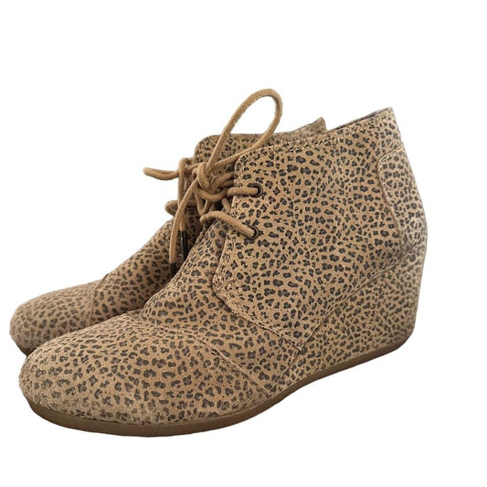 TOMS ANIMAL PRINT WEDGE BOOTIES – 38 SZ 9.5