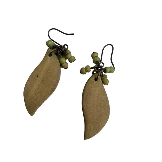 SMALL WOODEN EARRINGS - 38