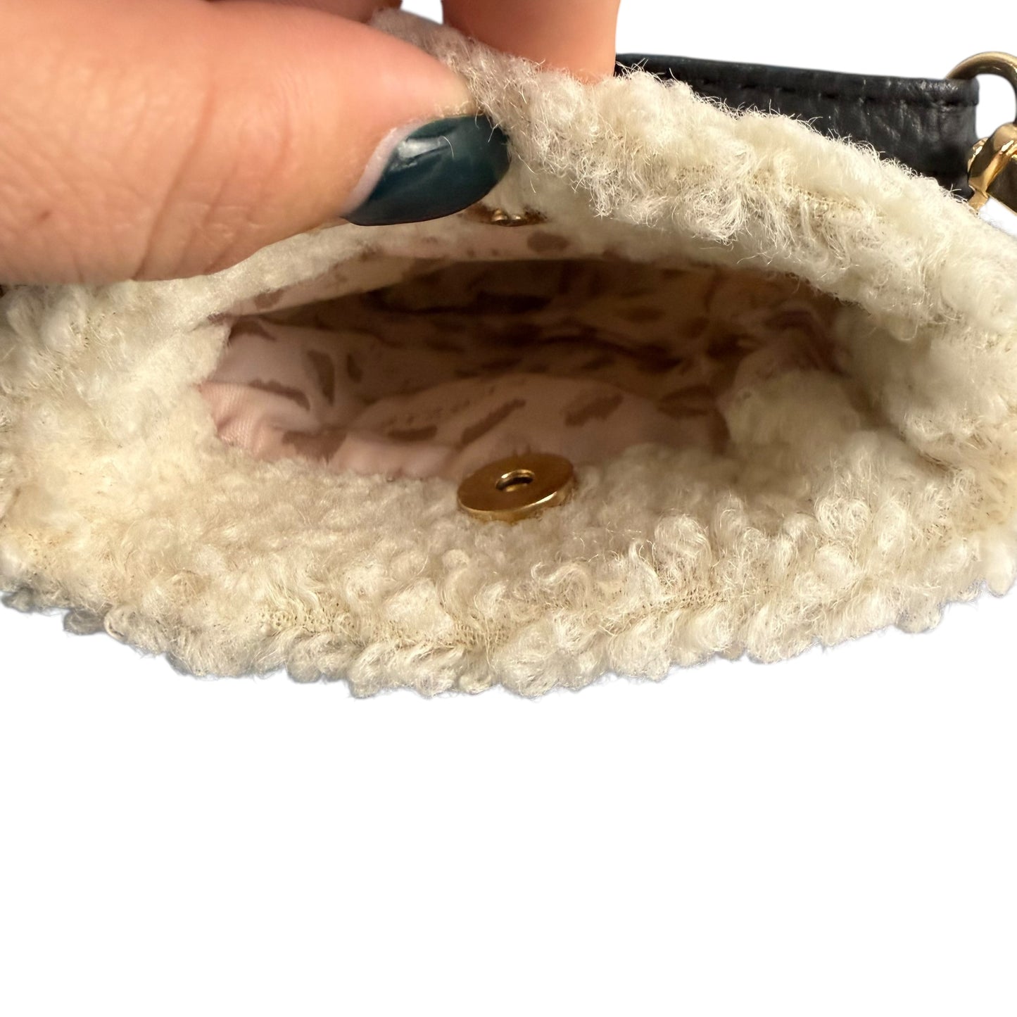 KEDZIE PHONE CROSSBBODY BAG WHITE SHERPA 100