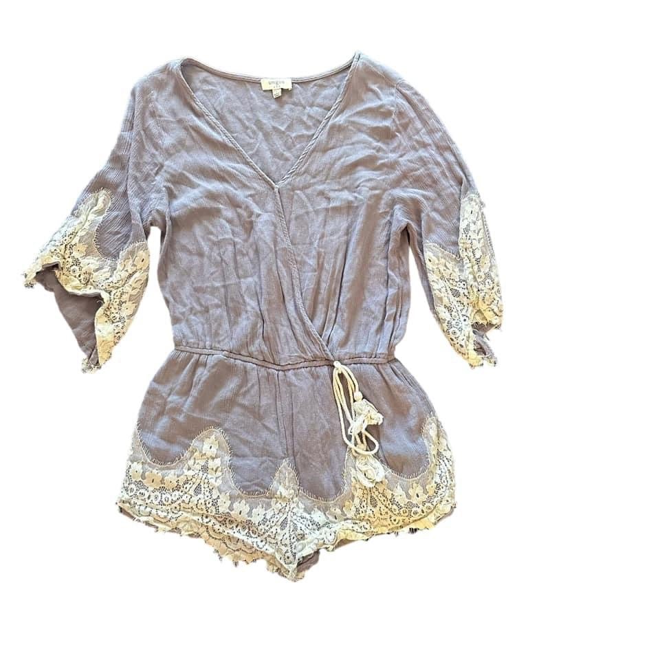 UMGEE LILAC LACE ROMPER - 100 SMALL