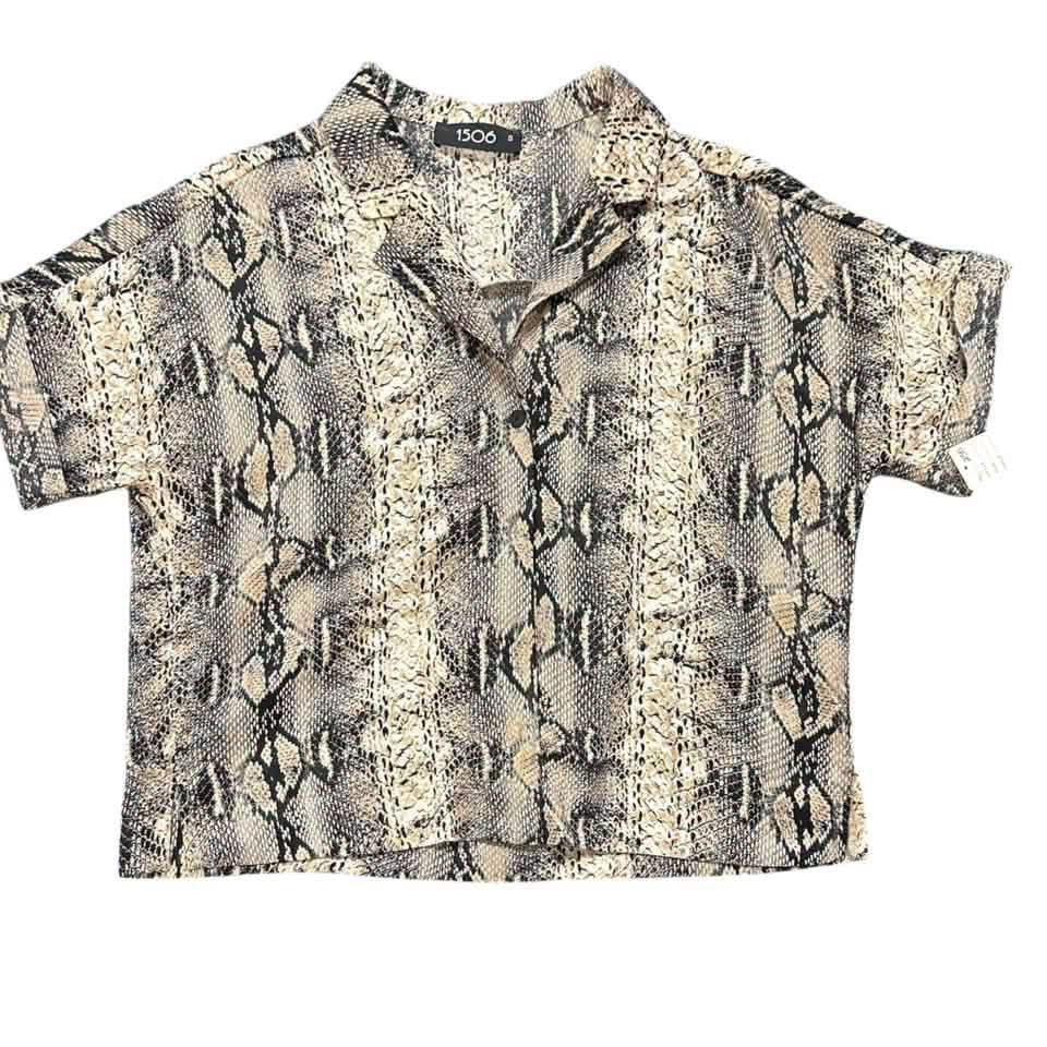 1506 SNAKE SKIN BUTTON UP BLOUSE BOXY FIT 255 SMALL