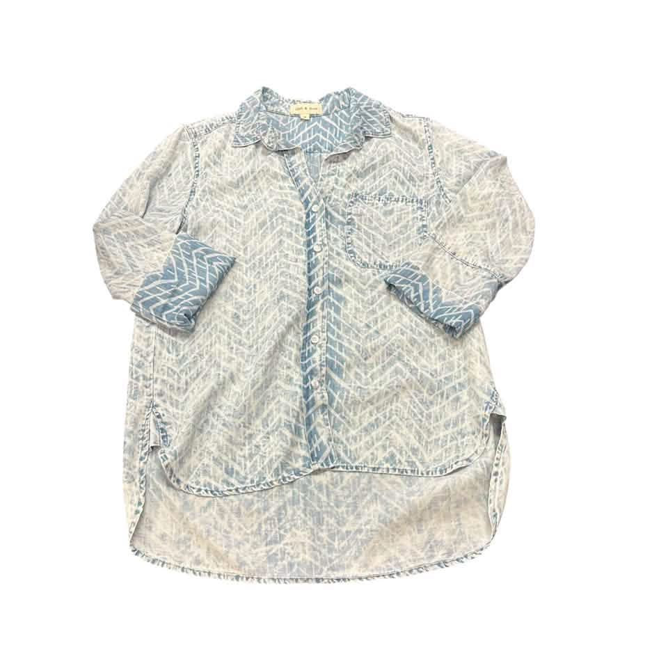 CLOTH AND STONE CHAMBER DENIM ACID WASH BUTTON UP BLOUSE 255 MEDIUM