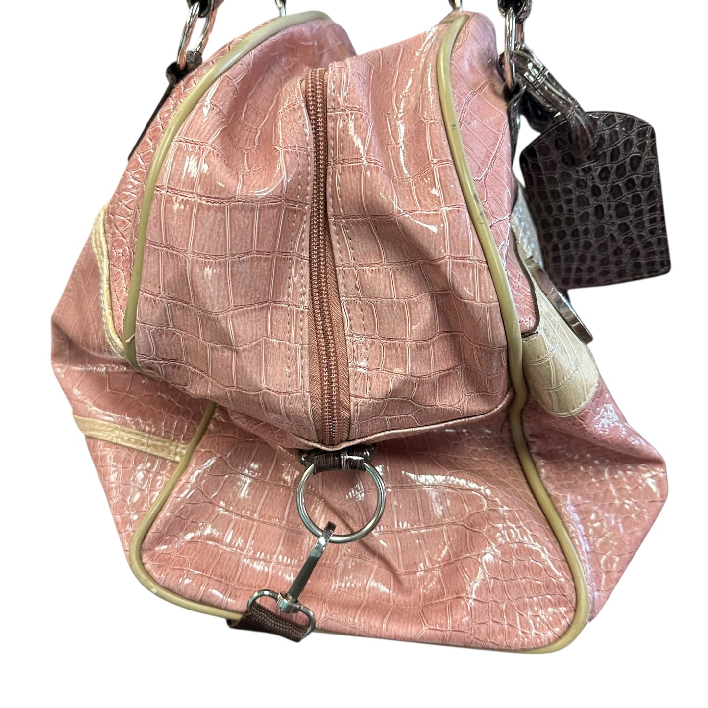 GUESS PATENT LEATHER EMBOSSED WEEKENDER 226