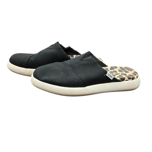 TOMS BLACK SLIP ONS (#139)- SIZE 7.5