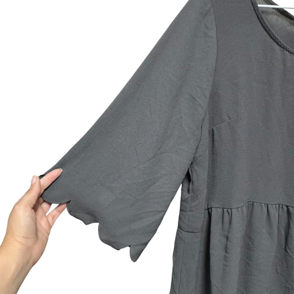 SPIN DARK GRAY SCALLOP HEM TOP  1X  $14.99