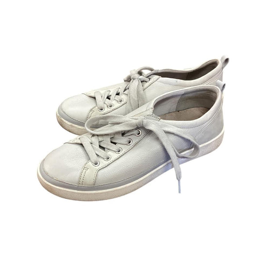 VIONIC WHITE SNEAKERS  SIZE 9.5