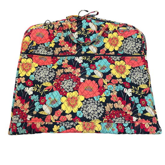 VERA BRADLEY QUILTED FLORAL GARMENT HANGING BAG 27