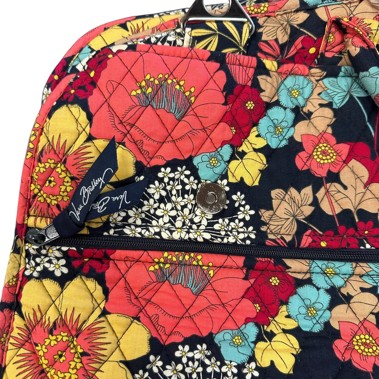VERA BRADLEY QUILTED FLORAL GARMENT HANGING BAG 27