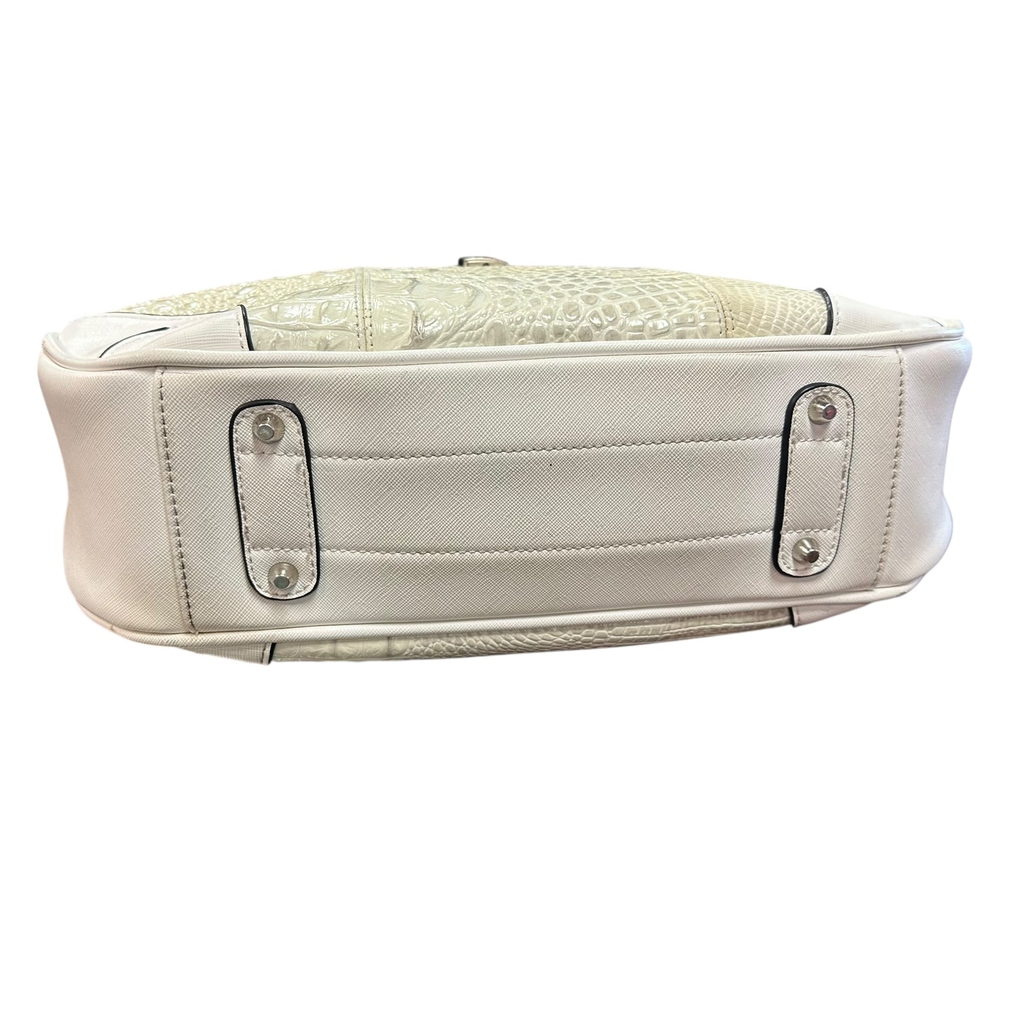 MC EMBOSSED WHITE BEIGE LEATHER SHOULDER BAG 227