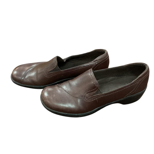 CLARKS BROWN LOAFERS (#100)  SIZE 7